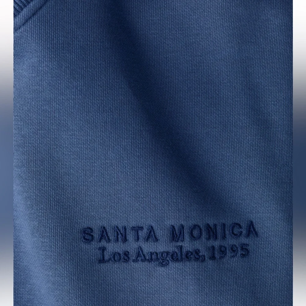 H&M CREW-NECK SWEATSHIRT & JOGGERS - Picture 3 of 13